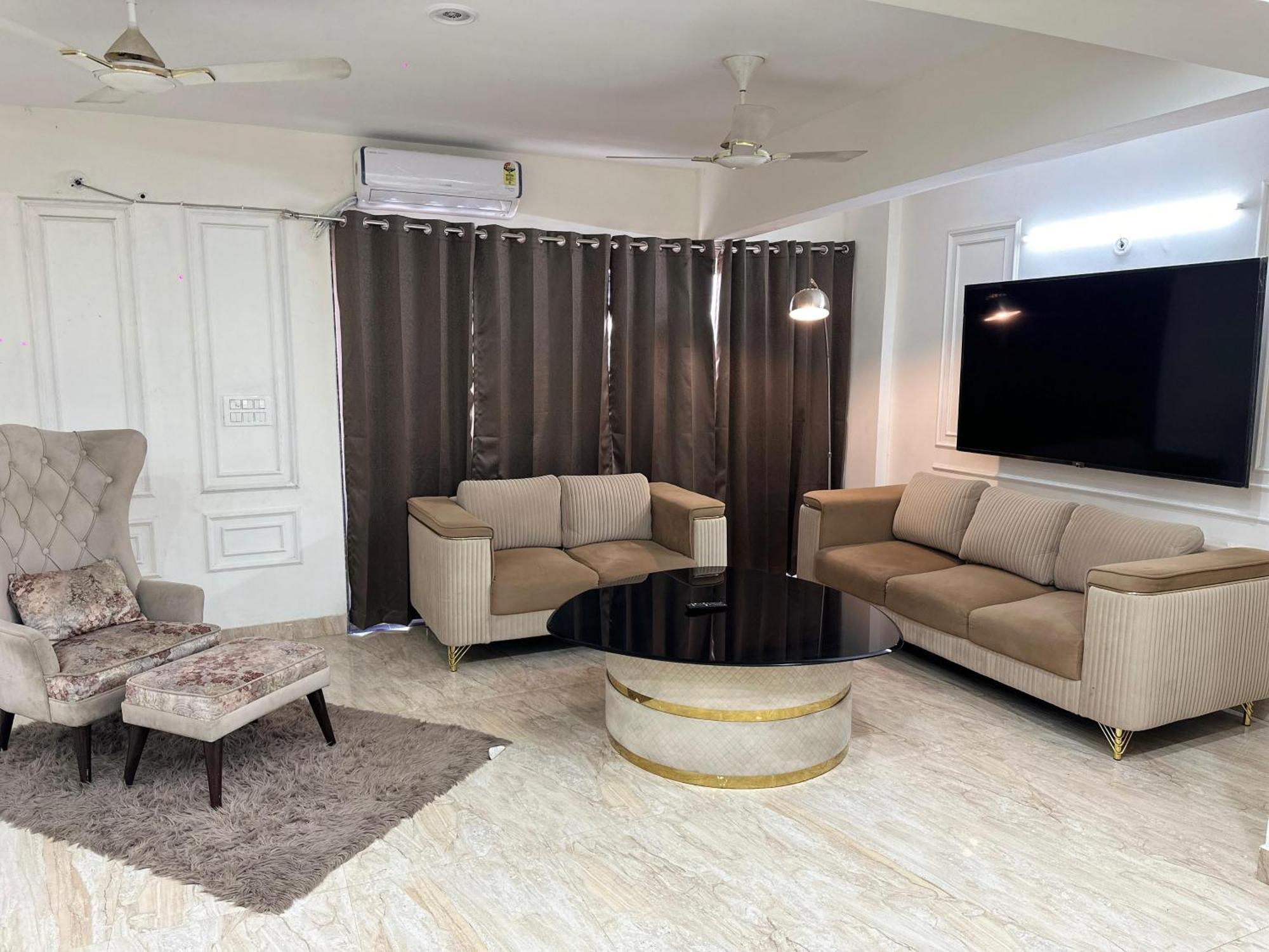 Sky Villa With Private Pool Нойда Экстерьер фото
