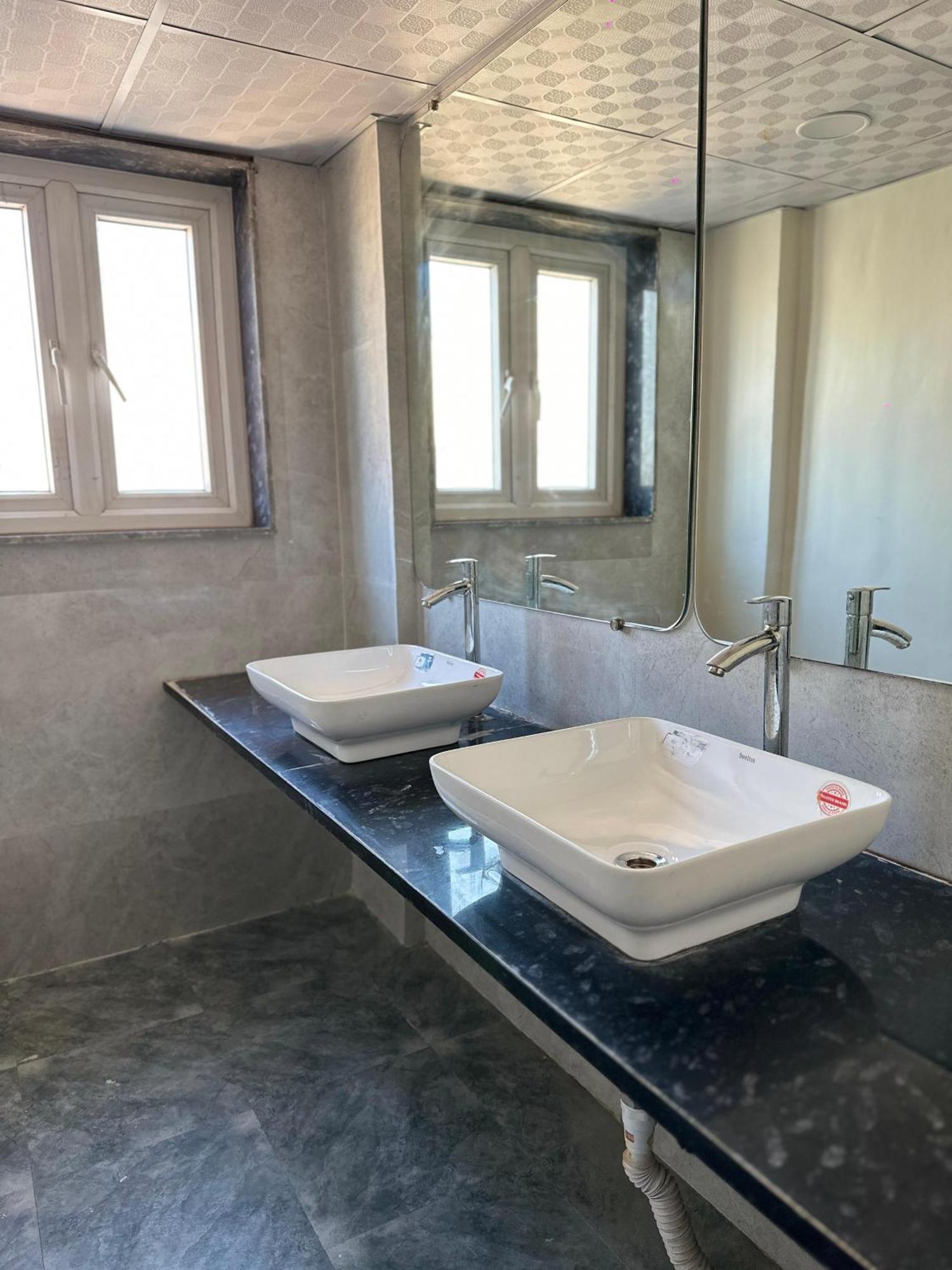 Sky Villa With Private Pool Нойда Экстерьер фото