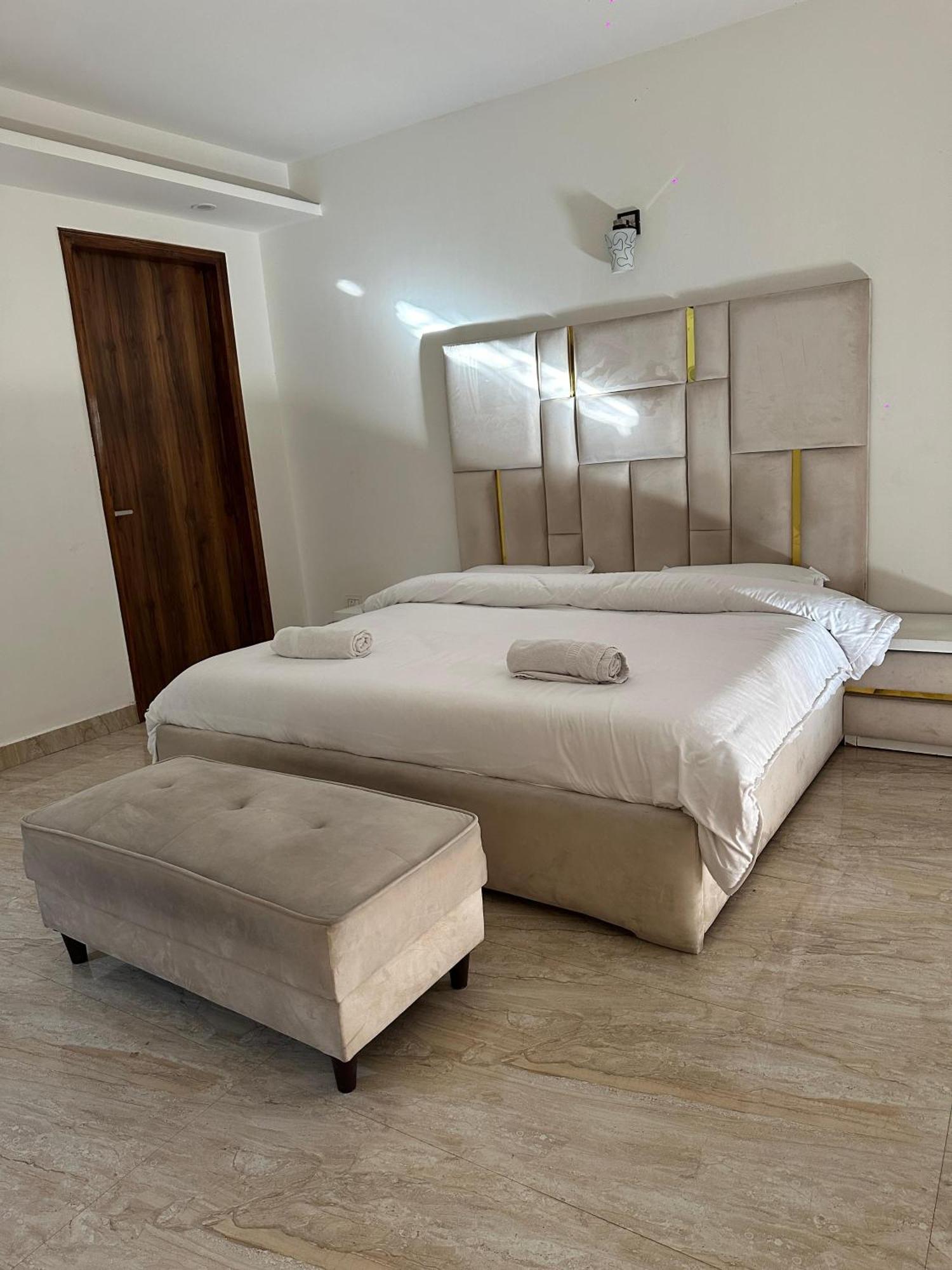 Sky Villa With Private Pool Нойда Экстерьер фото